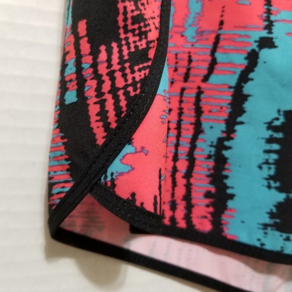 Fabletics shorts Large Carrie II Heat Wave Print Black athletic gym running - Picture 3 of 12